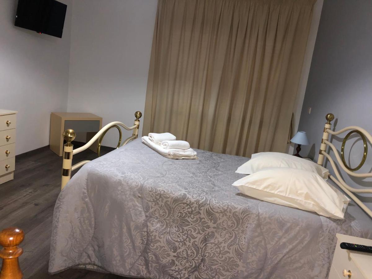 Restaurante Residencial Pizzaria S. Estevao Aguiar da Beira Bagian luar foto
